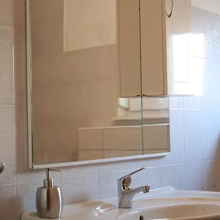 Mrdan Apartment Seget Vranjica